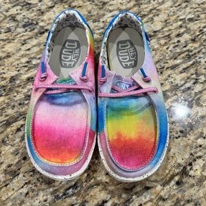 Hey Dude Girls Tow Dye Shoe. Size 13